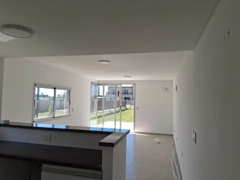 Casa en Venta en Funes, USD 120.000