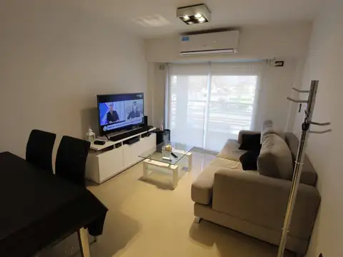 DEPARTAMENTO 2 AMBIENTES AL FRENTE CON BALCON