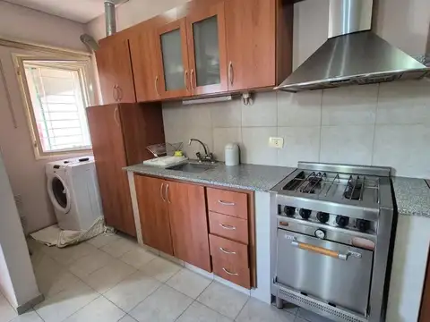 PH EN VENTA GONNET 2 DORMITORIOS 