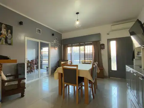 VENTA CASA 3AMB COCHERA,PARRILLA,AMPLIACION EN P.A