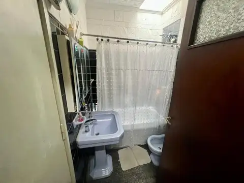 VENTA CASA EN BLOCK 426 Mts2. IDEAL INVERSIÓN.