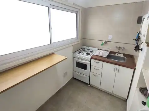 ALQUILER TEMPORARIO DEPTO 2 AMB A LA CALLE