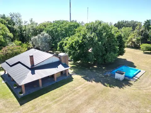 VENDE CASA QUINTA EN PILAR 100