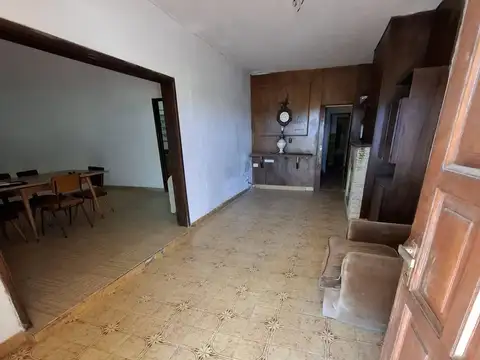 VENTA EXCELENTE 2 PROPIEDADES A RECICLAR EN CARMEN