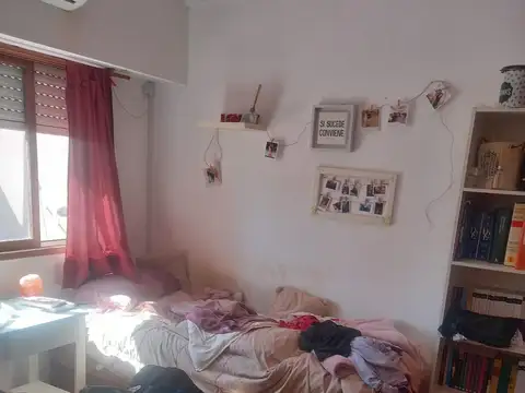 Paraguay 400, dos dormitorios, gran patio, alquilado 481-5308