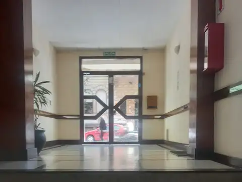 Paraguay 400, dos dormitorios, gran patio, alquilado 481-5308