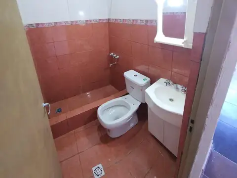 Depto Tipo Casa en Alquiler en Merlo, $ 350.000