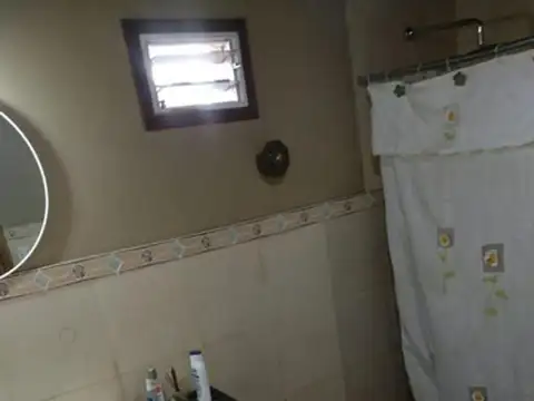 Oportunidad Casa Sobre Lote De 2000 M2 Ideal Inversores