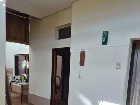 Depto Tipo Casa en Alquiler de 4 ambientes