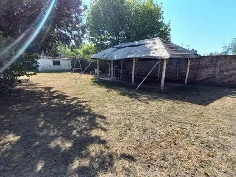 venta casa 3 ambientes con pileta casa adicional en pontevedra oportunidad