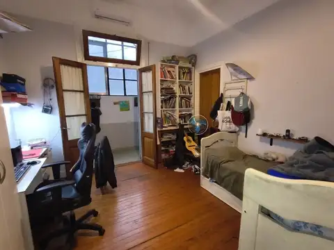 Depto Tipo Casa en Venta 80 años