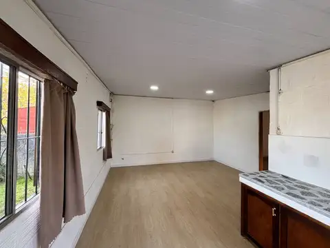 Casa en Alquiler con 1 cochera