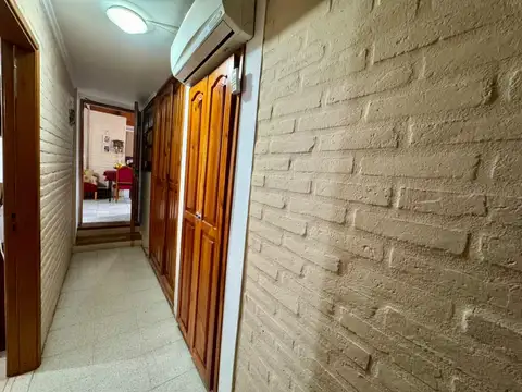 VENTA CASA 3 DORM Y DEPTO 1 DORM VILLA CARLOS PAZ PILETA APTO CREDITO