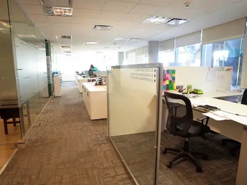 Oficina en Venta al Este