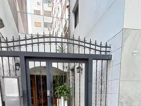 Av Diaz Velez  al 3900