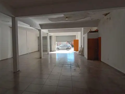 Galpon en Alquiler 9  mts Frente