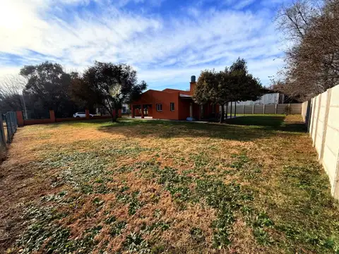 Casa en Venta en San Eduardo, USD 70.000