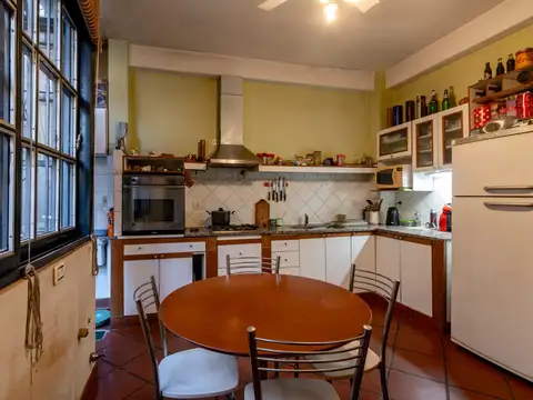 Casa en Venta 4 Ambientes con Garaje