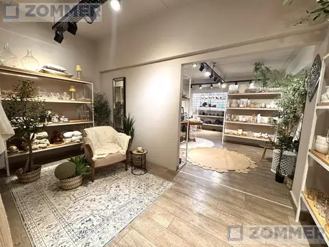 Oficina 5 ambientes con 2 baños