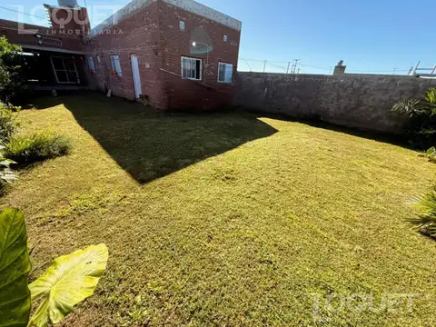 Casa 2 dormitorios en venta. Barrio Praderas 4, Angel Gallardo, Santa Fe