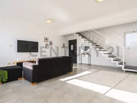 Calle 12 entre 42 y 43 500