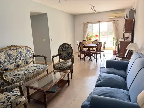 Venta Departamento 4 ambientes en Villa Crespo con balcón