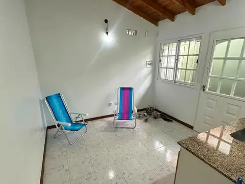 Casa en Alquiler en Villa Ballester, $ 450.000
