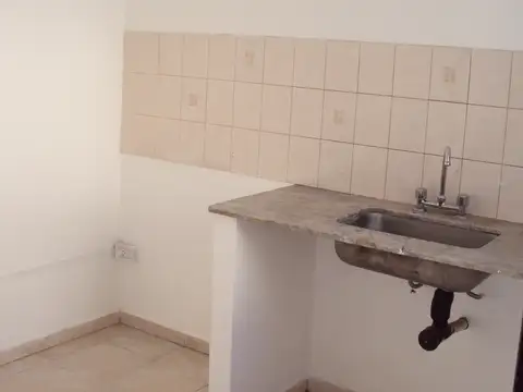 Local en Alquiler en Castelar Sur, $ 1.950.000