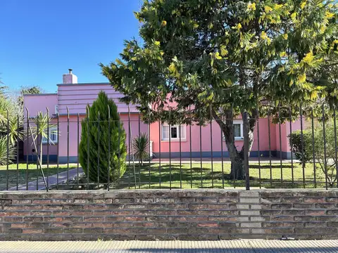 Casa en Venta en Roque Perez, USD 115.000