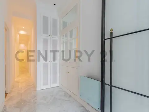 Venta Piso de Estilo Refaccionado a Nuevo Esmeralda y Libertador Retiro