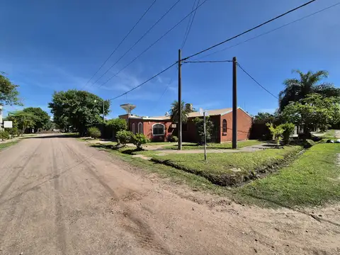Larreta esquina Pasaje Vedia 200