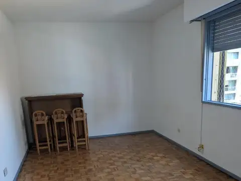 Departamento Monoambiente en alquiler - 1 Baño - Coghlan