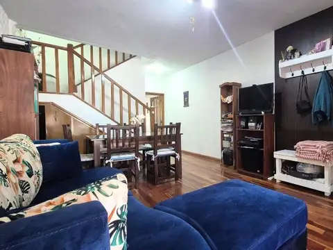 Depto Tipo Casa 4 ambientes con 1 baño