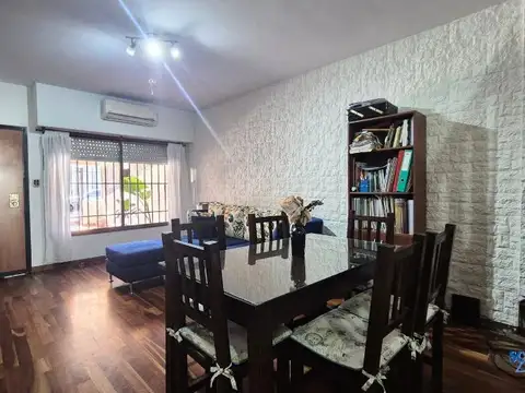 Depto Tipo Casa en Venta de 4 ambientes