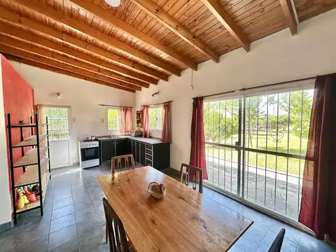 Casa en Venta. Oportunidad de inversión. 800 m2 totales. Con pileta. Aldea Suiza, Zárate.