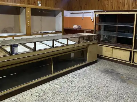 Galpon en Venta en Jose Leon Suarez, USD 120.000