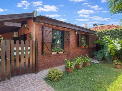 VENTA CASA ESTILO CAMPESTRE CON AMPLIO FONDO
