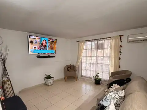 Depto Tipo Casa en Venta 50 años