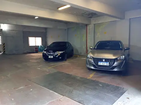 Galpon en Venta 38  mts Fondo