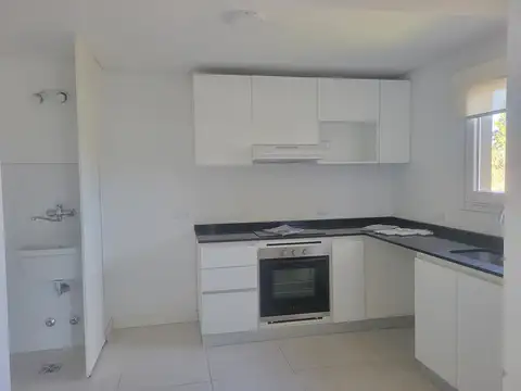 Departamento 4 ambientes con 3 baños