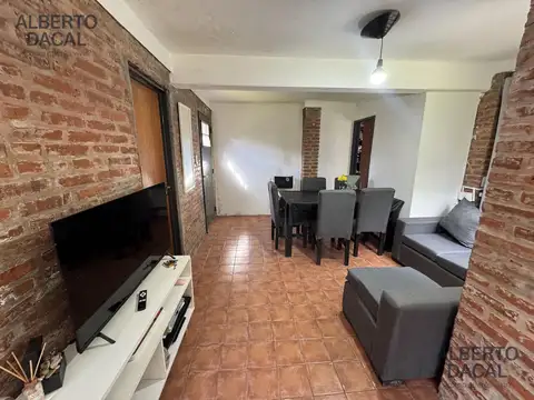 Casa 2 ambientes con 1 baño