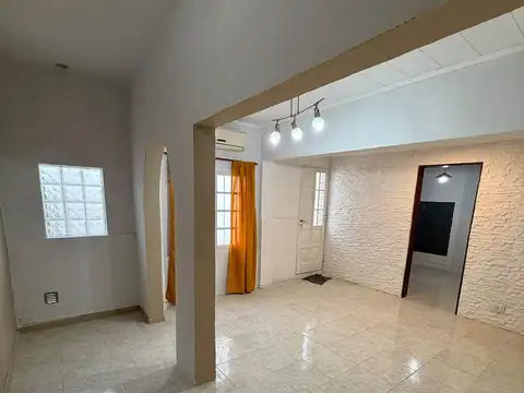 DPTO TIPO CASA INTERNO DE 2 AMBIENTES