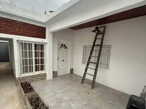 Depto Tipo Casa en Alquiler de 2 ambientes