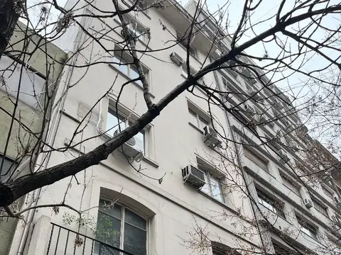 Oportunidad - Impecable Oficina en Tribunales 