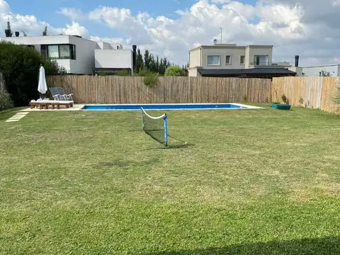 Blvd. De Todos Los Santos 3500