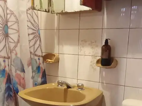 Casa en venta en avellaneda