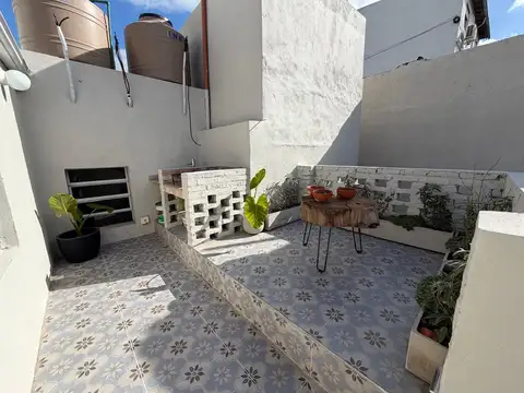 Depto Tipo Casa en Venta al Este