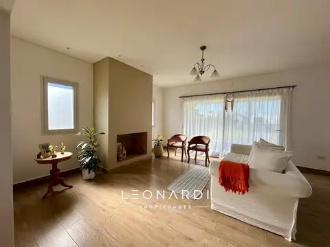 Casa en Venta, GBA Norte, 6 Ambientes en Haras Santa Maria - El Molino
