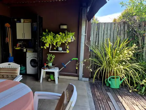VENTA 4 AMBIENTES LAGO ESCONDIDO NORDELTA  JARDIN
