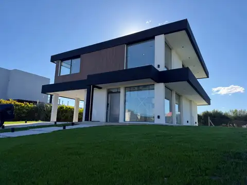 CASA VENTA A ESTRENAR 4 AMB CANNING BARRIO PRIVADO